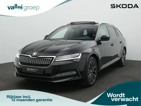 Skoda Superb 1.4 TSI iV 218 pk Laurin & Klement | Panoramadak | Trekhaak | Leder | Geheugen-/ventila