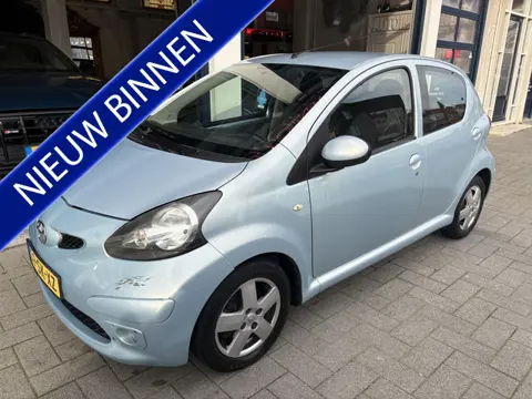 Toyota Aygo 1.0-12V Sport NW APK (bj 2006)
