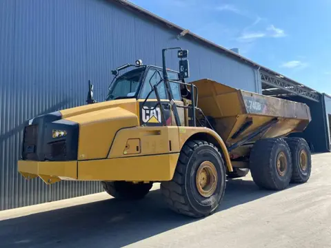 Cat 740B (bj 2014)