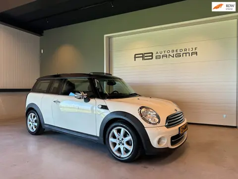 Mini Mini Clubman 1.6 COOPER CHILI-uitv|NAVIGATIE|CLIMA AIRCO|BLUETOOTH|LM-VELGEN|GLAZEN SCHUIF-/KAN