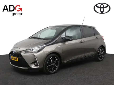 Toyota Yaris 1.5 Hybrid Bi-Tone | Cruise control | Climate control | Parkeercamera |