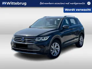Volkswagen Tiguan 1.4 TSI eHybrid 245pk Elegance DSG AUTOMAAT / Panorama dak / Navigatie / LM 18 inc