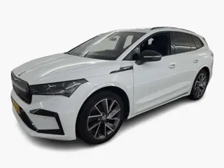 Skoda Enyaq iV 60 Sportline | Panoramadak | Warmtepomp | NL auto | NAP |