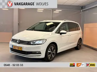 Volkswagen TOURAN 1.5 TSI Highline 7p | LED | ELEKT.- ACHTERKLEP | CAMERA |