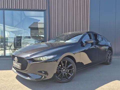Mazda 3 2.0 e-SkyActiv-X M Hybrid 180 Luxury | 360 camera | HUD | Bose | Side assist