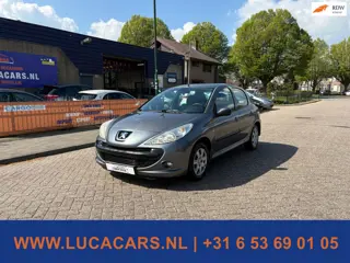 Peugeot 206 + 1.1 XS AIRCO + NIEUWE APK!
