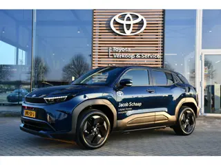 Toyota Urban Cruiser Dynamic 61 kWh Automaat 175pk | Dodehoekdetectie | Achterbank verschuifbaar | A