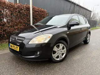 Kia cee'd 1.4 X-ecutive / 5-DEURS / AIRCO ECC / NAVI / 162dkm! NAP!
