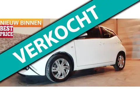 Toyota Aygo 1.0/Aanbieding/Airco/Navi/Nw APK/Garantie/
