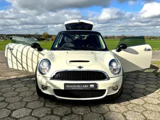 Mini Mini 1.6 Cooper S NAP AIRCO XENON/LED LEDER NW APK VELGEN ELEK.RAMEN