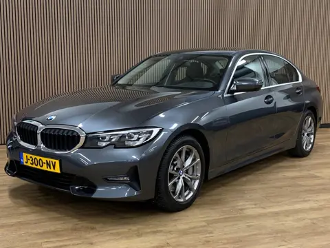 BMW 3-serie 330i High Executive|Automaat|Nieuwstaat|Dealeronderhouden|