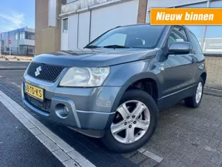 SUZUKI GRAND VITARA 1.6-16V Exclusive 4WD AIRCO NAVI TREKHAAK NAP APK