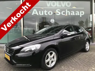 Volvo V40 2.0 D2 | Rijklaar | Euro6 Trekhaak afneembaar LED dagrij Parkeersensoren