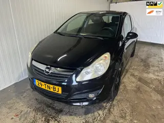 Opel Corsa 1.4-16V Enjoy OPC line/Nieuwe ketting/Nieuwe apk