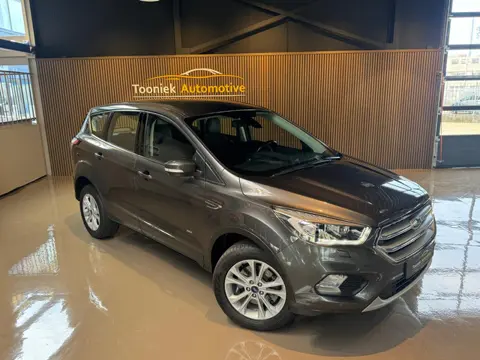 Ford Kuga 1.5 EcoBoost Titanium Navigatie Airco PDC LMV AWD