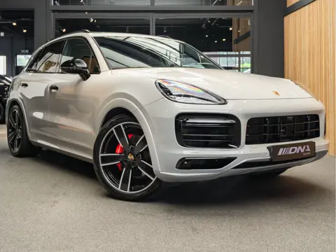 Porsche Cayenne E-Hybrid Sport Design PDLS+ 3.0 E-Hybrid Surround ACC Volleder
