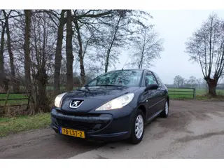 Peugeot 206+ 1.1 XR | Trekhaak | NAP | NL Auto | (bj 2010)