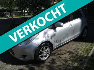 Toyota Yaris 1.3 VVTi Sol