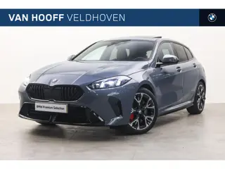 BMW 1 Serie 120 M Sport Automaat / Panoramadak / Sportstoelen / Comfort Access / Achteruitrijcamera 