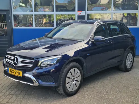 Mercedes-Benz GLC-klasse 350e 4MATIC Benzine-Hybride/ Automaat / Wegklapbare trekhaak / Navigatie / 