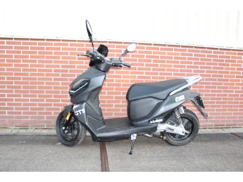 GTS Bromscooter E-Force