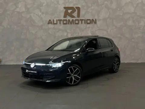 Volkswagen Golf 8,5 1.5 eTSI|50 Edition|PANO|KEYLESS|CAM|HuD|IQ.LIGHT|SFEER|VIRTUAL|MEMRY|STOELVERW|