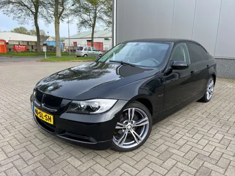 BMW 3-serie 318i Uitlaat klep systeem/ Airco