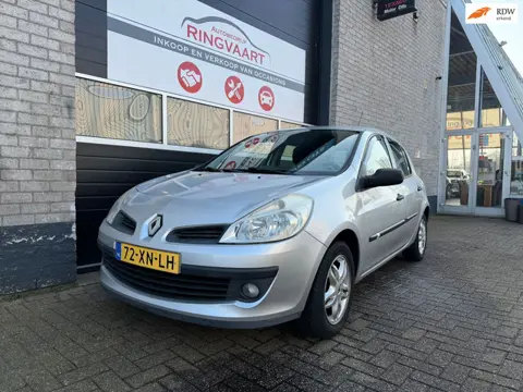 Renault Clio 1.2 TCE Business Line 1 JAAR APK