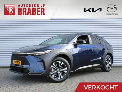 Toyota bZ4X Launch Edition 71 kWh | Trekhaak | 360° Camera | Stuur-/stoelverwarming | Elek. stoelver