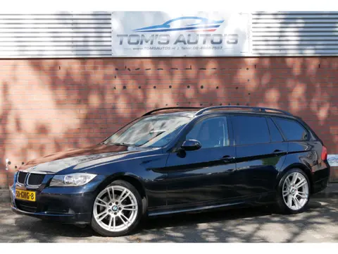 BMW 3-serie Touring 318i sport Line. ketting reeds verv. sport editie. zeer goede auto
