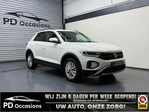 Volkswagen T-Roc 1.0 TSI Life Edition - Stoelverw. - Parkeersensoren - LM Velgen - Carplay
