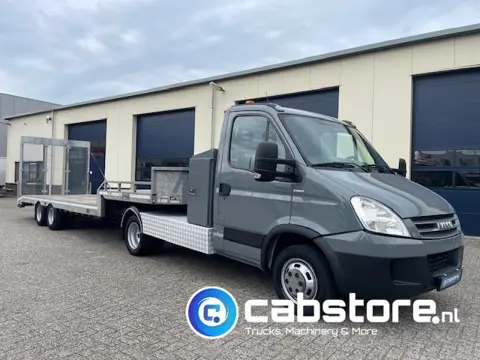 Iveco 40C18 Daily 4x2 BE-Trekker + Oplegger - Bouwjaar 2010 - APK tot 05-2026 - N1 catogorie - Laadv