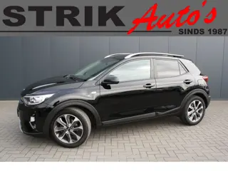 Kia Stonic 1.0 T-GDi Sports Edition - NAVIGATIE - CAMERA - APK 7-28 - SET VELGEN MET WINTERBANDEN