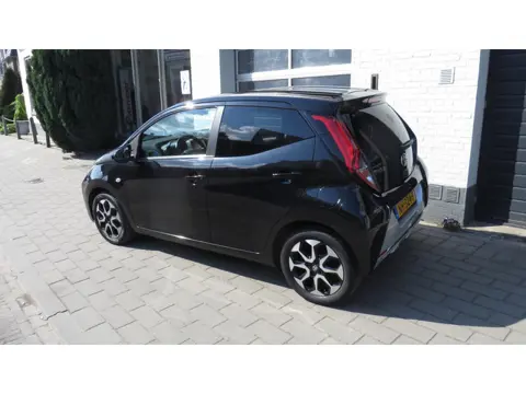 Toyota Aygo 1.0 VVT-i x-play