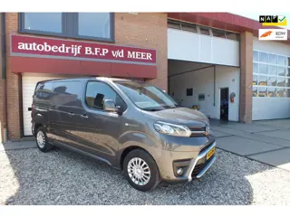 Toyota PROACE Electric Worker Standard Range Professional