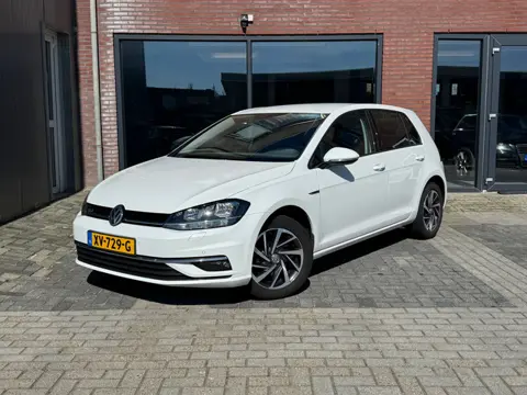 Volkswagen Golf 1.0 TSI R-Line | Camera | Stoelverwarming | CarPlay |