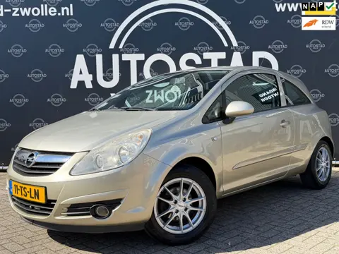 Opel Corsa 1.4-16V Enjoy Automaat / NL-Auto / 2e Eigenaar / NAP / Airco / APK