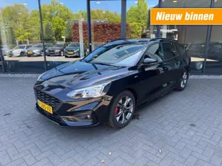 FORD FOCUS Wagon 1.5 Ecob. 150pk ST-Line X,LED,Trekhk,Lane Ass.,Digi Displ.,Camera,Clima,Cruise,Carplay