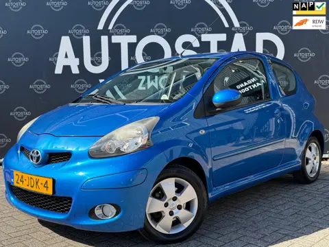 Toyota Aygo 1.0-12V Dynamic Blue NL-Auto / 2e Eigenaar / NAP / Airco / APK