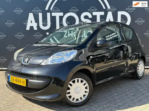 Peugeot 107 1.0-12V XR Airco / NAP / APK / Eleck. Ramen