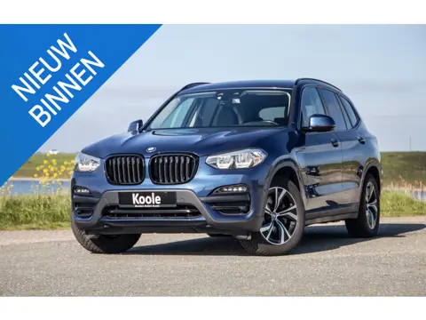 BMW X3 xDrive30e Executive BLACK LINE / PANORAMA DAK / CARPLAY / LEER / STOELVERWARMING / CAMERA