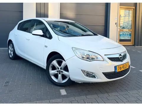 Opel Astra 1.4 Turbo Sport Edition