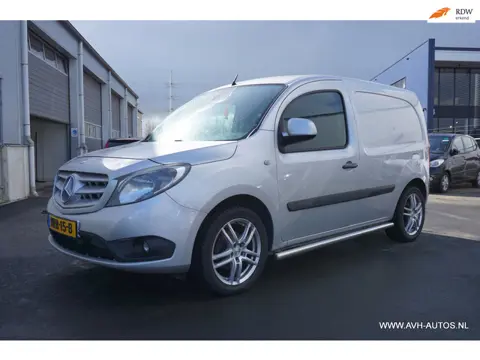 Mercedes-Benz Citan 111 CDI BlueEFFICIENCY, Roetfilter defect!