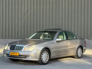 Mercedes-Benz E-klasse 240 Elegance / Automaat / Lage km stand NAP!
