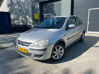 Opel Corsa 1.4-16V Enjoy 114.660KM Automaat