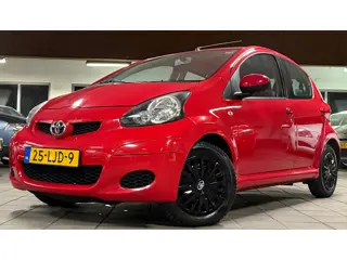 Toyota Aygo 1.0-12V Comfort|NAP|NweAPK|PerfectOH|2eEig|CentrDVG|Elekramen
