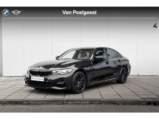 BMW 3 Serie Sedan 318i High Executive M-Sport 18 Inch / Getinte Ramen / Led Koplampen / Stoelverwarm