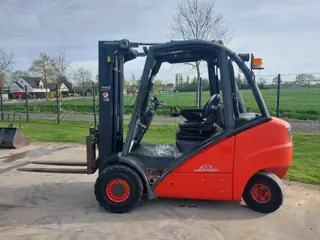 Linde H 30 D (bj 2004)