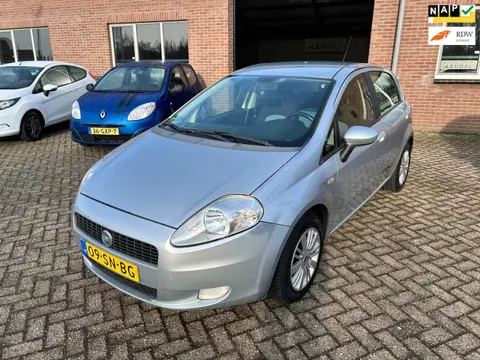 Fiat Grande Punto 1.4 Cruisecontrol/Airco//APK 31-12-2026