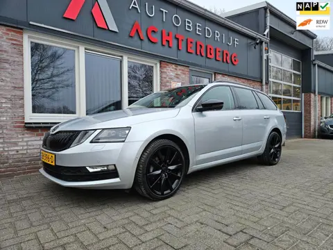Skoda Octavia Combi 1.0 TSI Greentech Style Business Automaat! Carplay! Camera! Navigatie! Nette/Moo